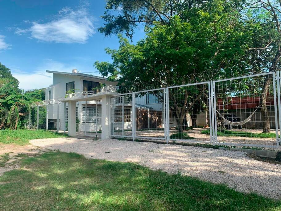 Casa Buda Liberia Cerca Del Aeropuerto Екстер'єр фото